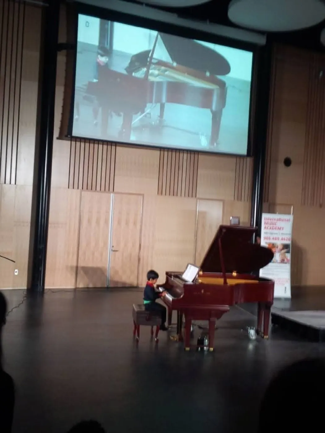 Piano moment
